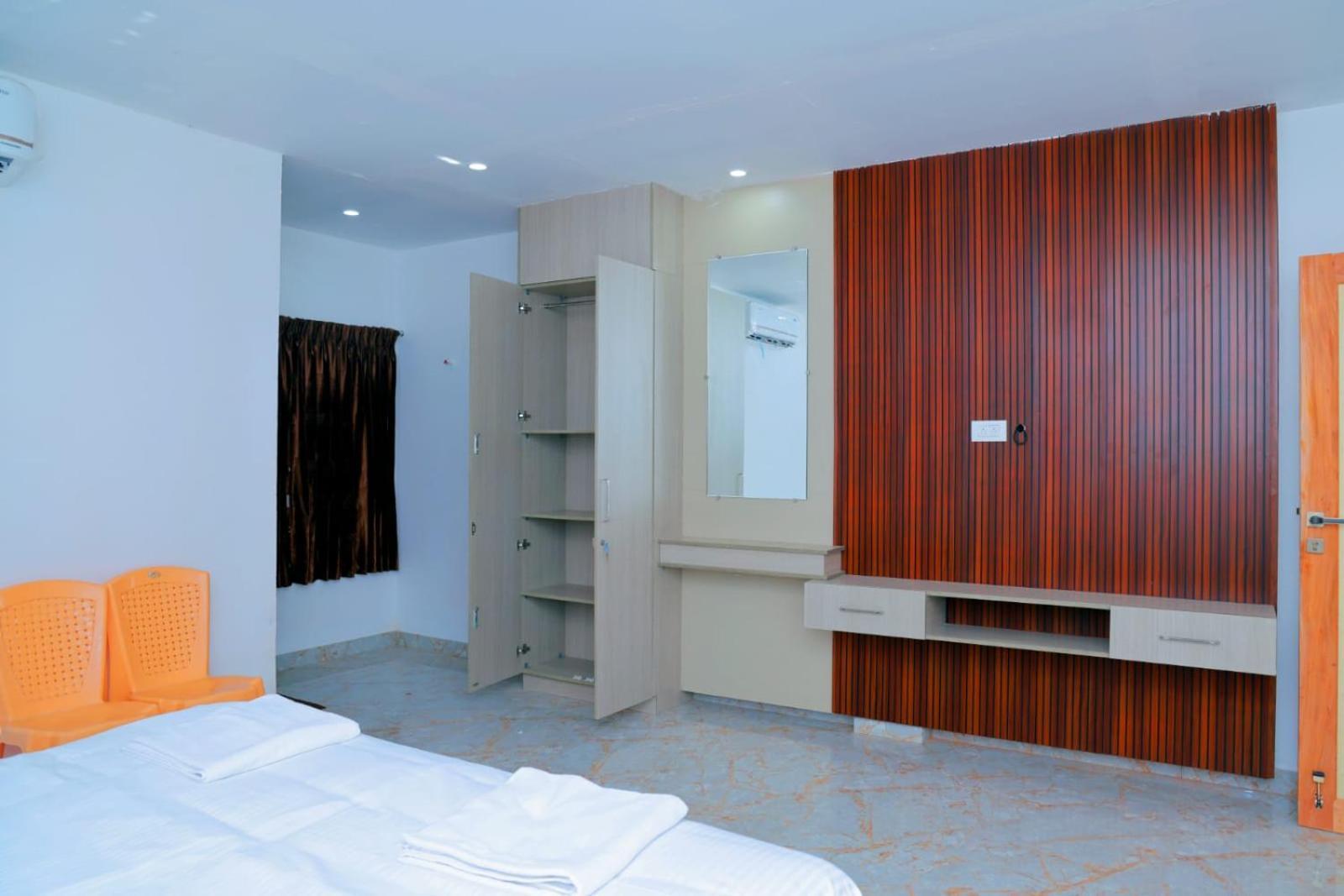 Grand Sangeetham Inn Tiruchchendūr Extérieur photo