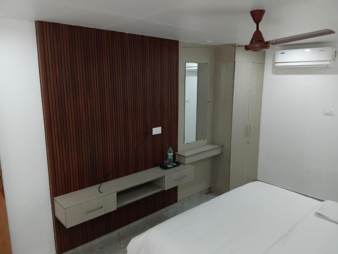 Grand Sangeetham Inn Tiruchchendūr Extérieur photo